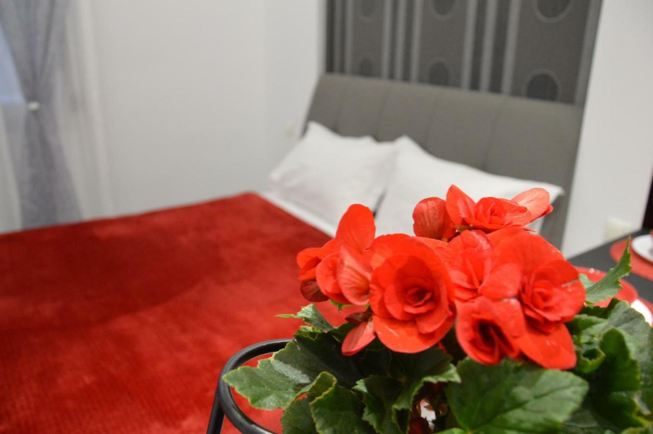 S. Luxury Princess Suite Nea Kallikrateia Екстериор снимка