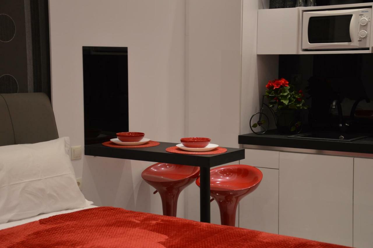 S. Luxury Princess Suite Nea Kallikrateia Екстериор снимка