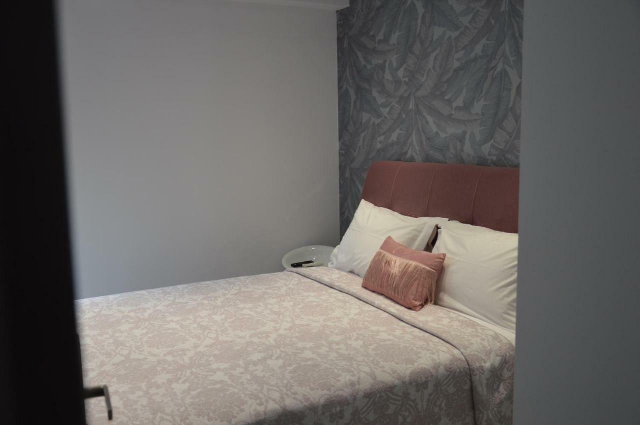 S. Luxury Princess Suite Nea Kallikrateia Екстериор снимка