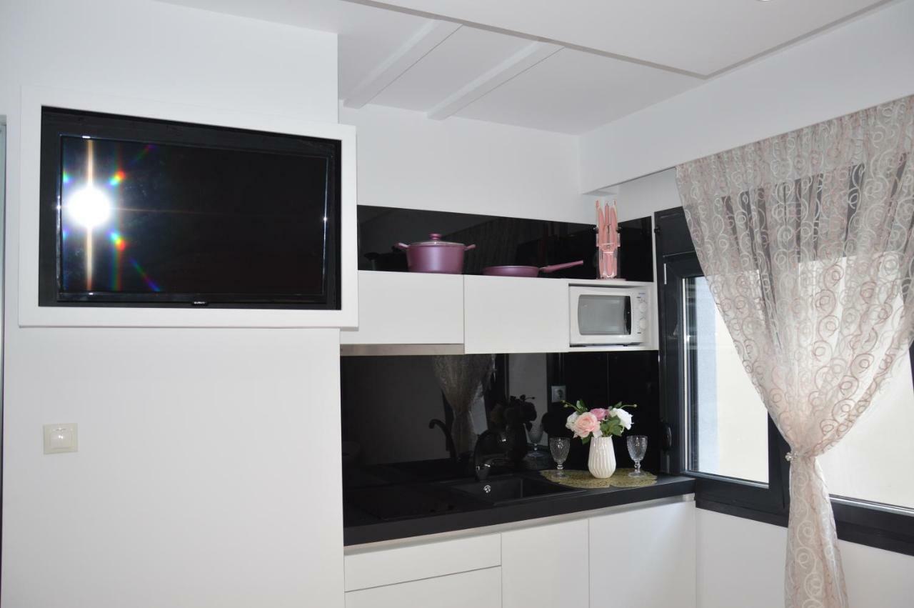 S. Luxury Princess Suite Nea Kallikrateia Екстериор снимка