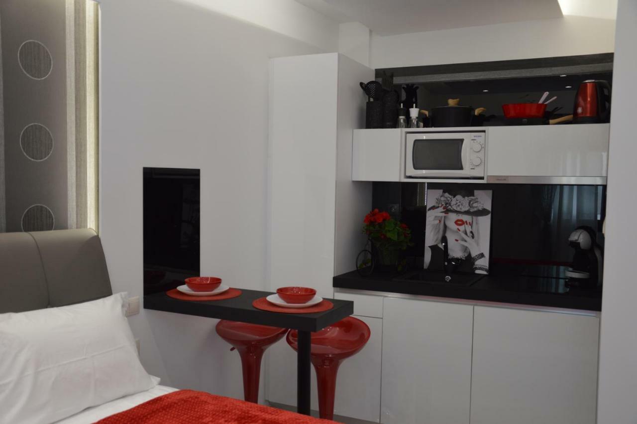 S. Luxury Princess Suite Nea Kallikrateia Екстериор снимка