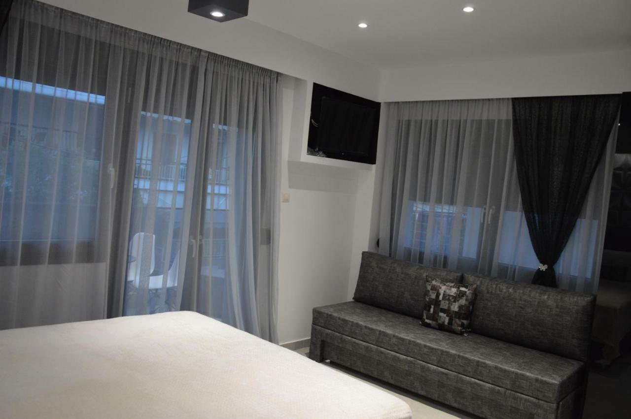 S. Luxury Princess Suite Nea Kallikrateia Екстериор снимка