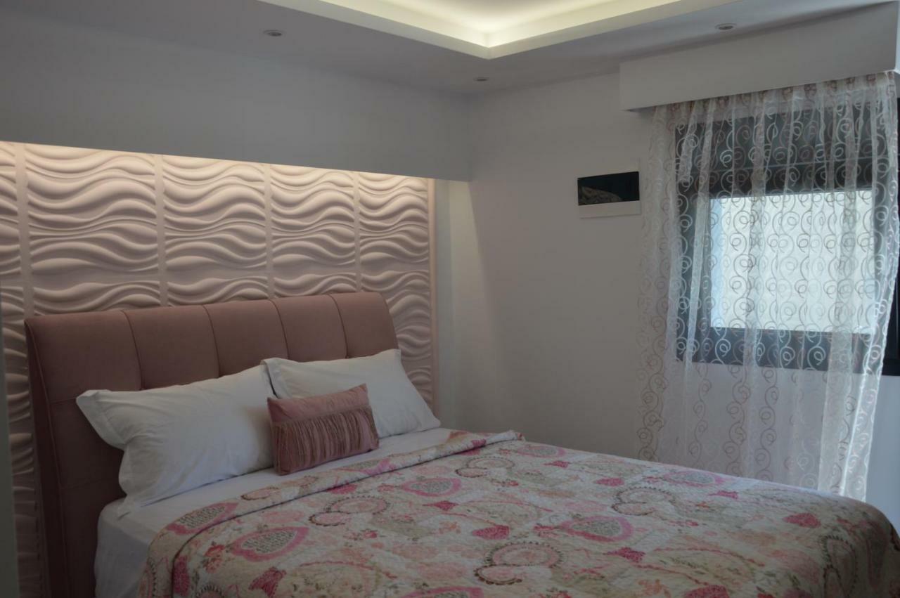 S. Luxury Princess Suite Nea Kallikrateia Екстериор снимка